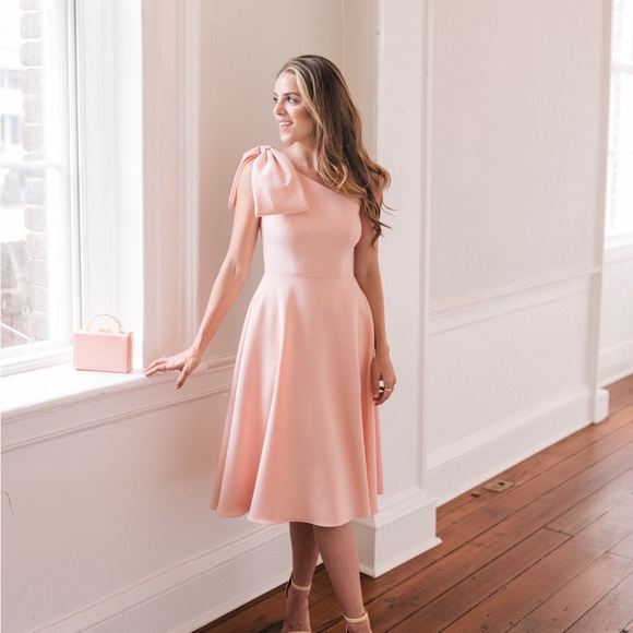 Gal Meets Glam Yvonne Dress NWT - Picture 3 of 5